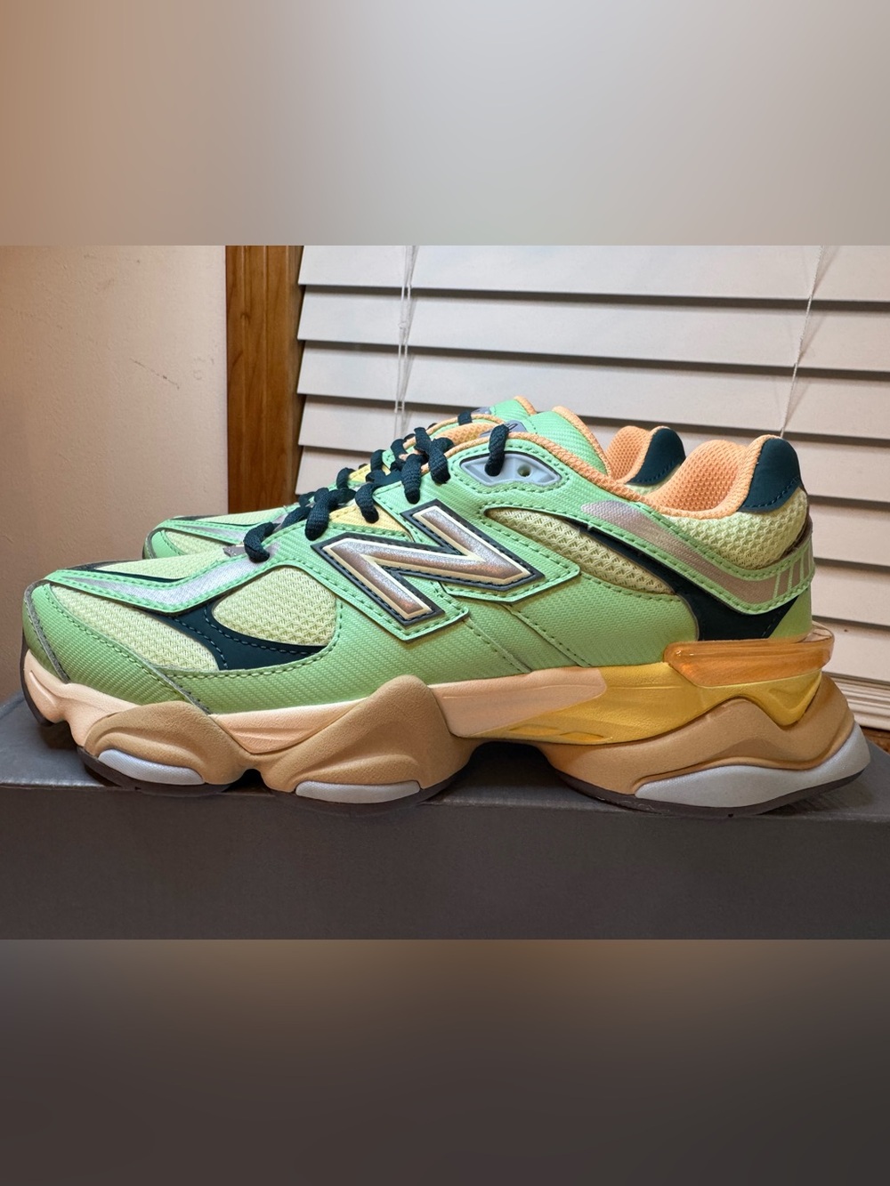 New Balance 9060 Sweetgrass Deep Ocean - Picture 2 of 9